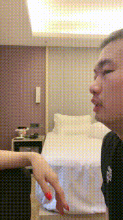【歌迪丝】黑丝高跟踩磕头抽耳光【完整版】 JS23051302_2